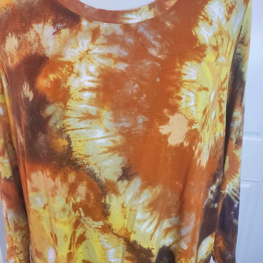 LOGO top NWOT - Picture 3 of 6